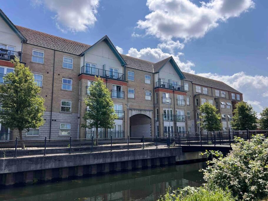Lincoln View Sleeps 4 Balcony Self Check-In Apartment ภายนอก รูปภาพ